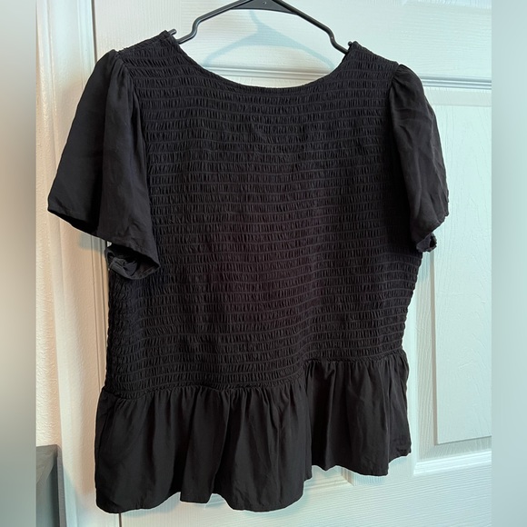 Old Navy Flutter-Sleeve Smocked Peplum Blouse (Black) - Picture 4 of 6
